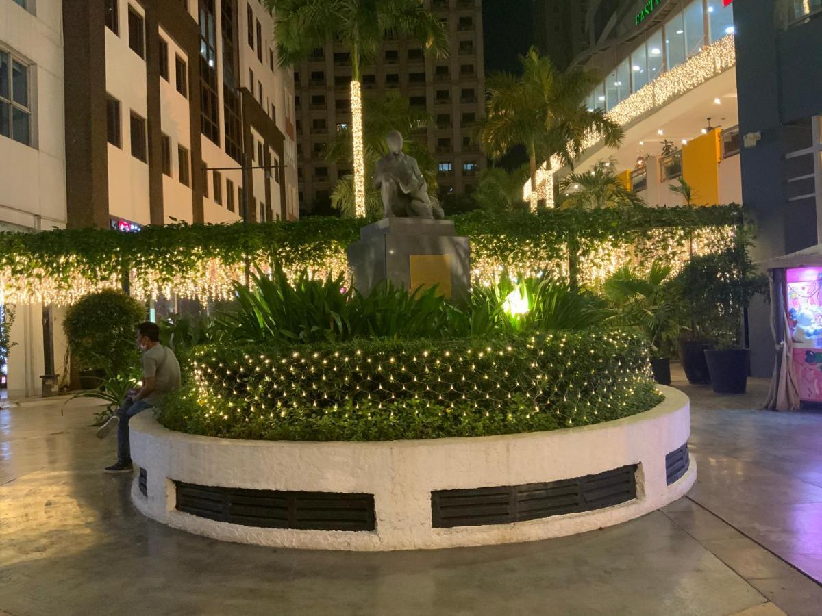 Classy 2Br Suite At Eastwood City With Pool And City Skyline View Manila Eksteriør bilde