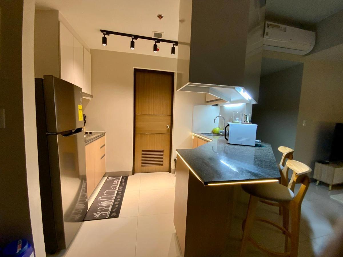 Classy 2Br Suite At Eastwood City With Pool And City Skyline View Manila Eksteriør bilde