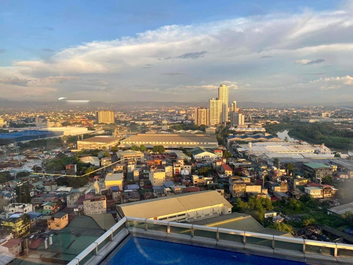 Classy 2Br Suite At Eastwood City With Pool And City Skyline View Manila Eksteriør bilde